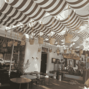 مظلات ديكورات