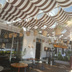 مظلات ديكورات